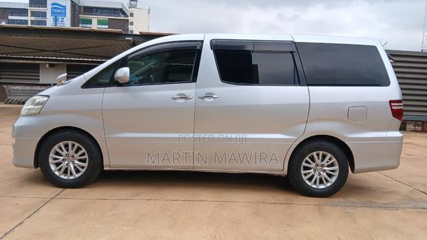 Toyota Alphard 2007 Silver