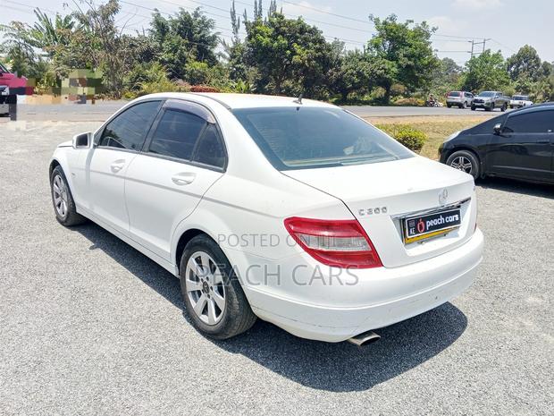 Mercedes-Benz C-Class 2010 White