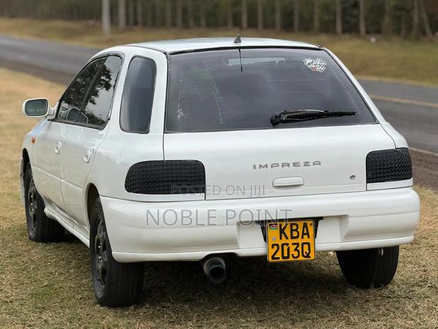 Subaru Impreza 2001 White