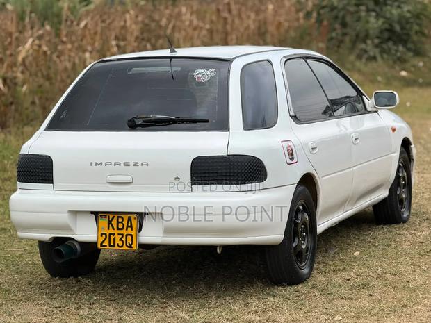 Subaru Impreza 2001 White