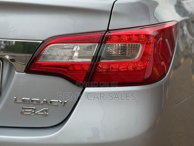 Subaru Legacy 2014 Silver