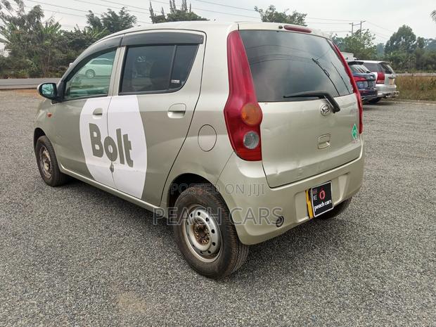 Daihatsu Mira 2011 Gold