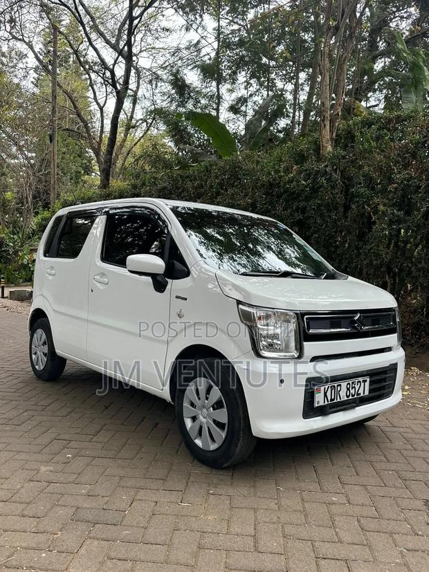 Suzuki Wagon R 2019 White