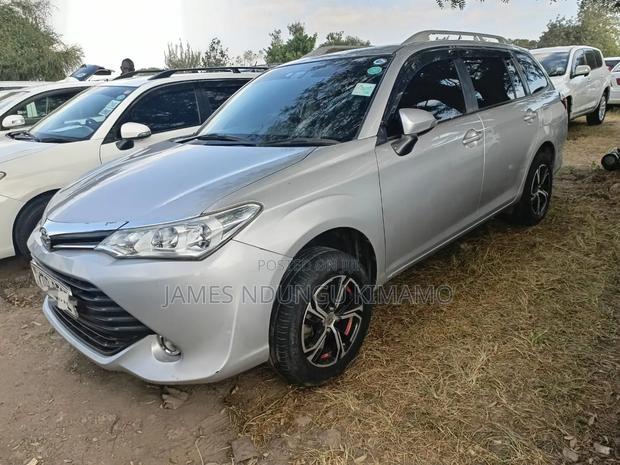 Toyota Corolla 2017 Silver