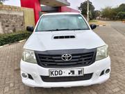 Toyota Hilux SR5 2014 Off white for sale