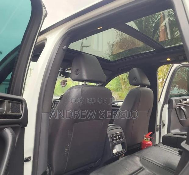 Volkswagen Touareg 2014 White