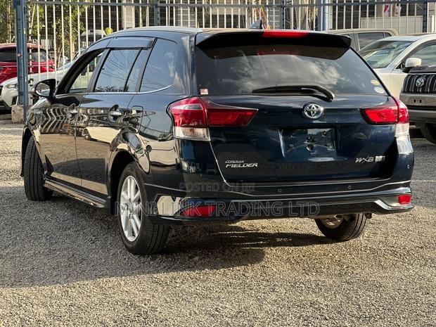 Toyota Corolla Fielder 1.5 Hybrid FWD 2019 Green
