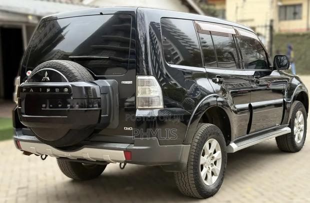 Mitsubishi Pajero 2008 Black