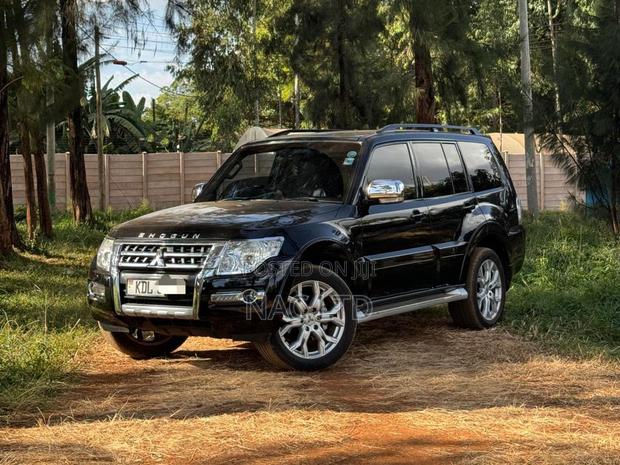 Mitsubishi Shogun 2016 Black