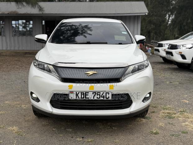 Toyota Harrier 2.5 Hybrid 4WD 2014 White