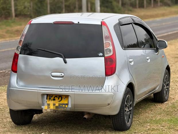Mitsubishi Colt 2004 Silver