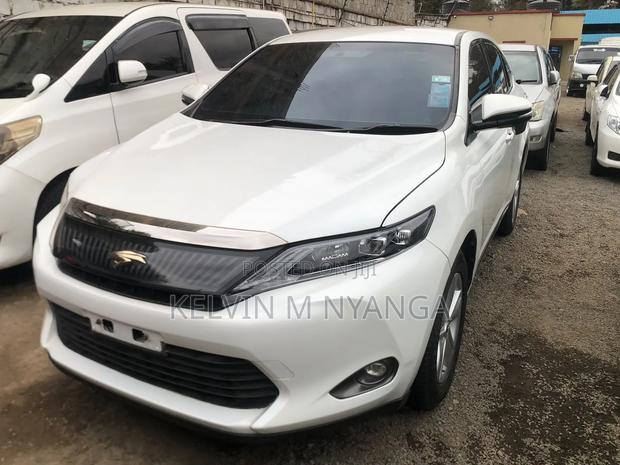 Toyota Harrier 2.0 2015 White