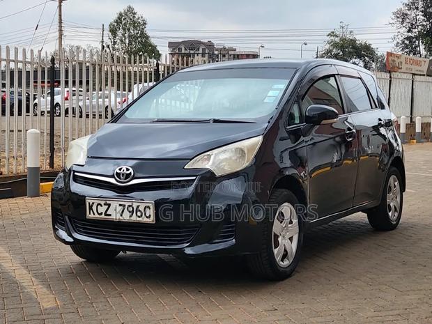 Toyota Ractis 1.5 FWD 2012 Black