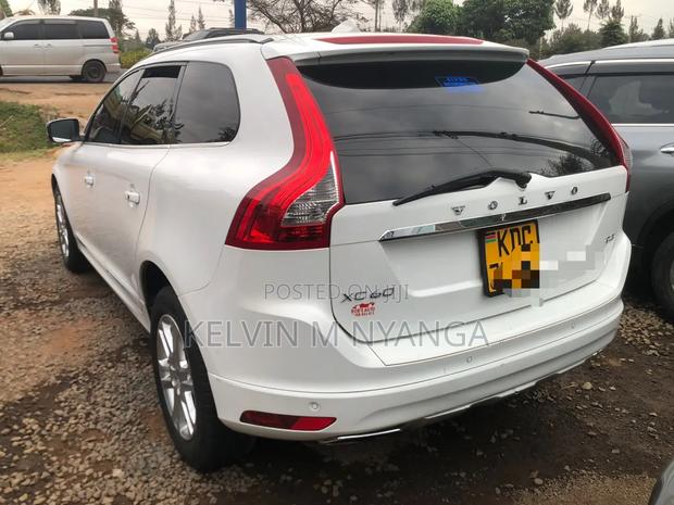 Volvo XC60 3.2 Premier AWD 2013 White