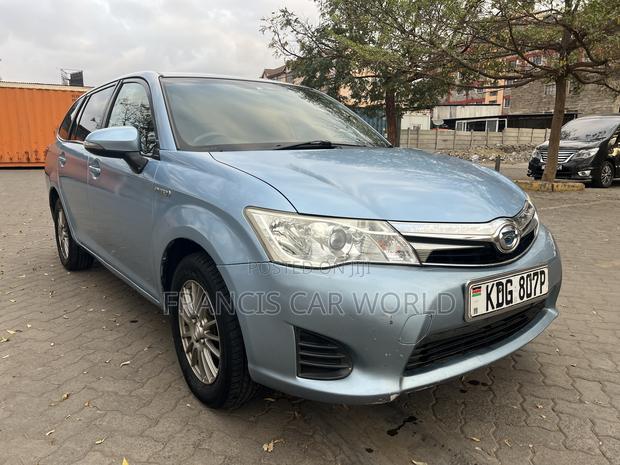 Toyota Corolla Fielder 2014 Blue
