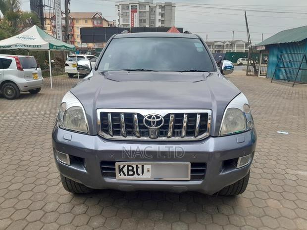 Toyota Land Cruiser Prado 3.0 D-4D 5dr 2006 Gray