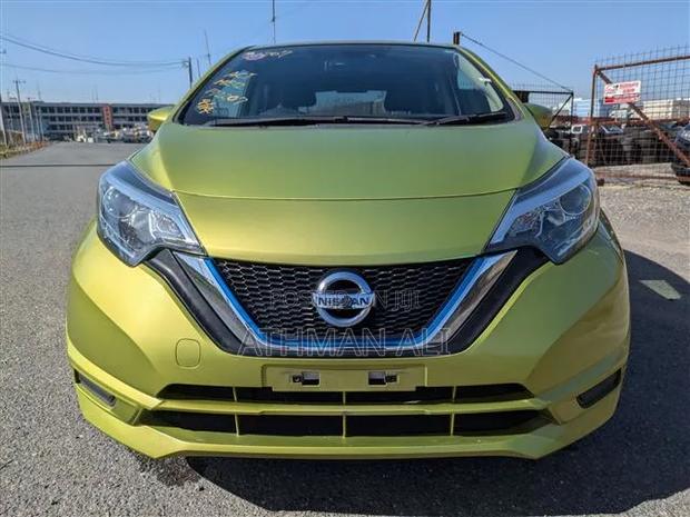 Nissan Note 1.2 Hybrid 2018 Green