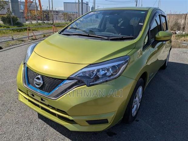 Nissan Note 1.2 Hybrid 2018 Green
