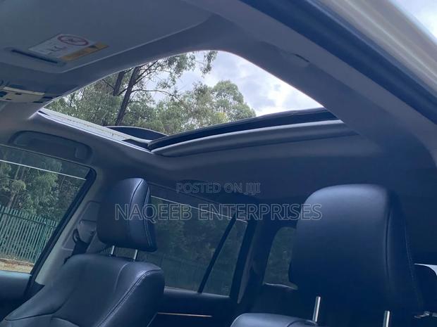 Toyota Land Cruiser Prado 2019 White