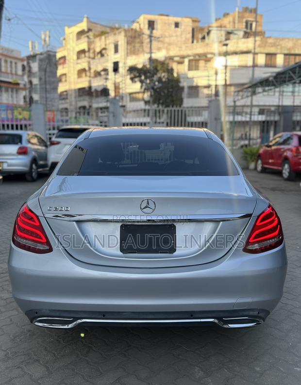 Mercedes-Benz C200 2016 Silver