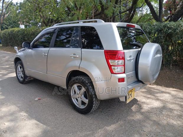 Suzuki Escudo 2008 Silver