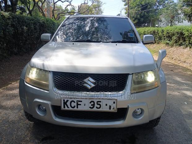 Suzuki Escudo 2008 Silver