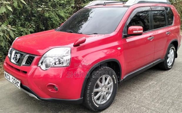 Nissan X-Trail 2012 Red