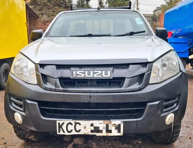 Isuzu D-MAX 2014 Gray