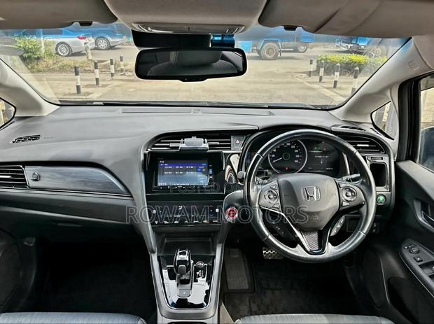 Toyota Pixis 2019 White