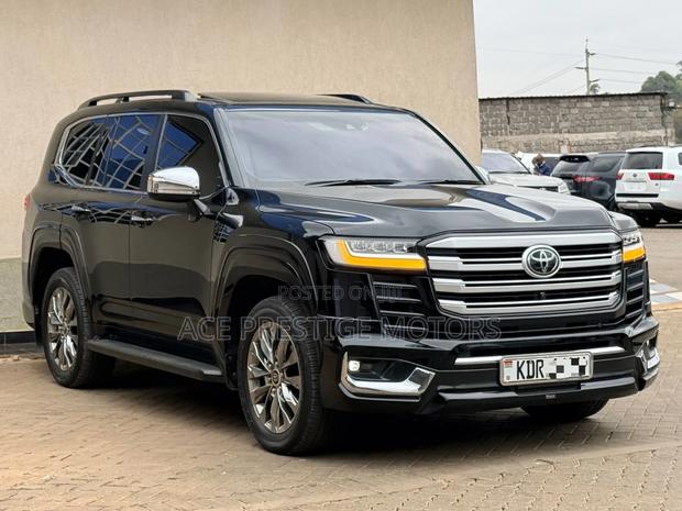Toyota Land Cruiser 2022 Black