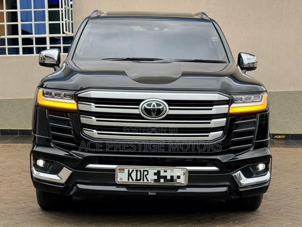 Toyota Land Cruiser 2022 Black