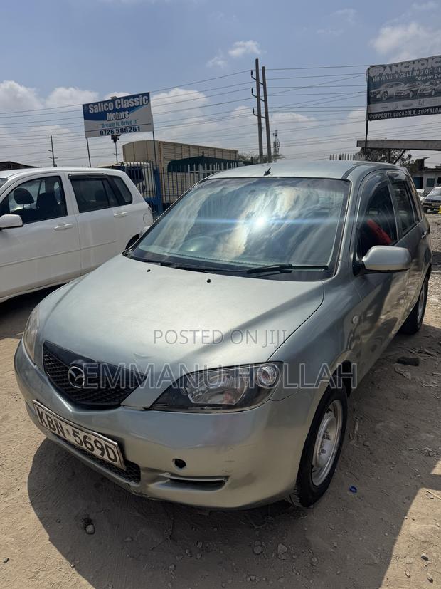 Mazda Demio 2005 Blue