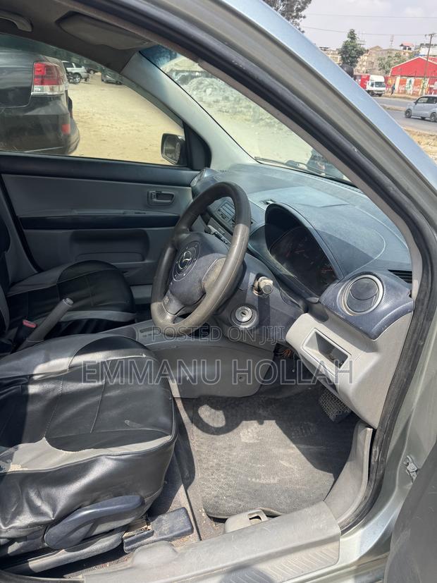 Mazda Demio 2005 Blue