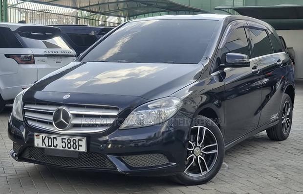 Mercedes-Benz B-Class B180 Petrol 2014 Black