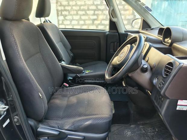Toyota Spade 2013 Black
