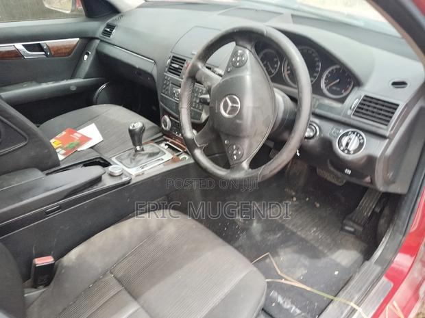 Mercedes-Benz C200 2007 Red