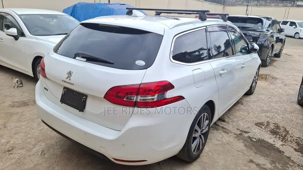 Peugeot 308 2018 White