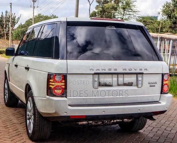 Land Rover Range Rover Vogue 2010 White