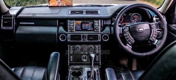 Land Rover Range Rover Vogue 2010 White