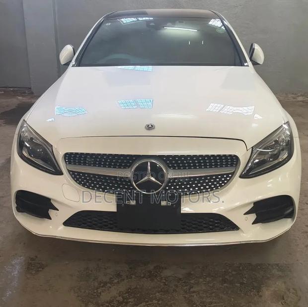 Mercedes-Benz C200 2020 White