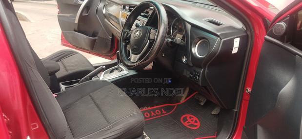 Toyota Auris 2013 Red