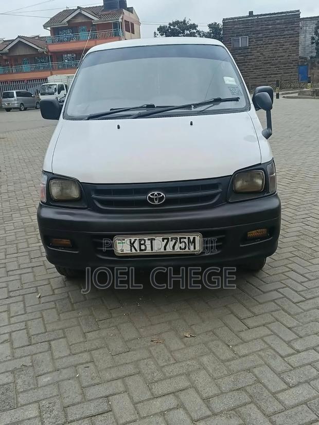Toyota TownAce 2006 White