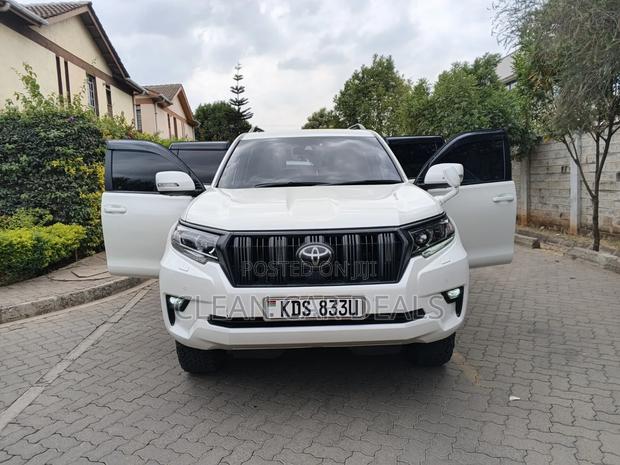 Toyota Land Cruiser Prado 2017 White