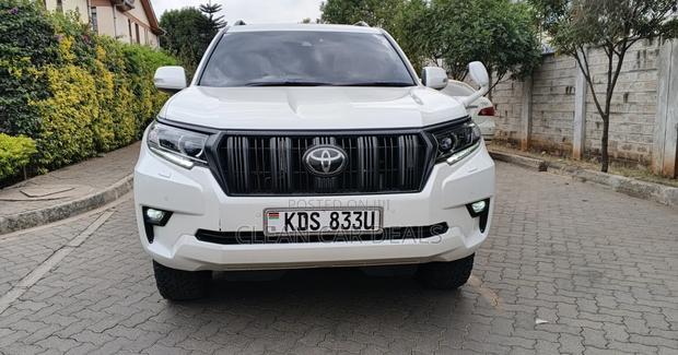 Toyota Land Cruiser Prado 2017 White