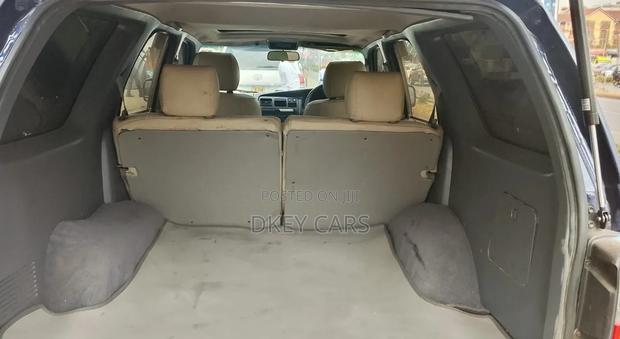 Toyota Hilux Surf 2005 Blue