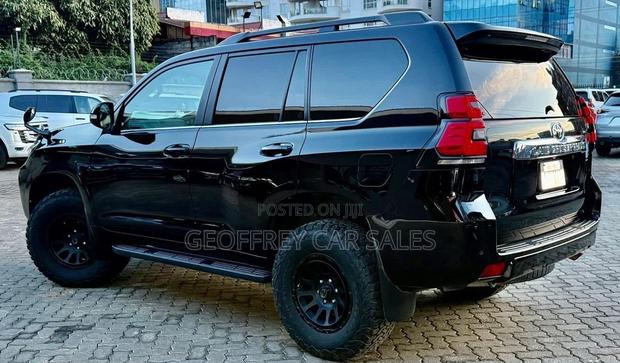 Toyota Land Cruiser Prado 2.8 2019 Black