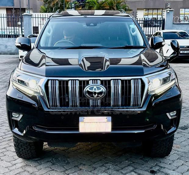 Toyota Land Cruiser Prado 2.8 2019 Black