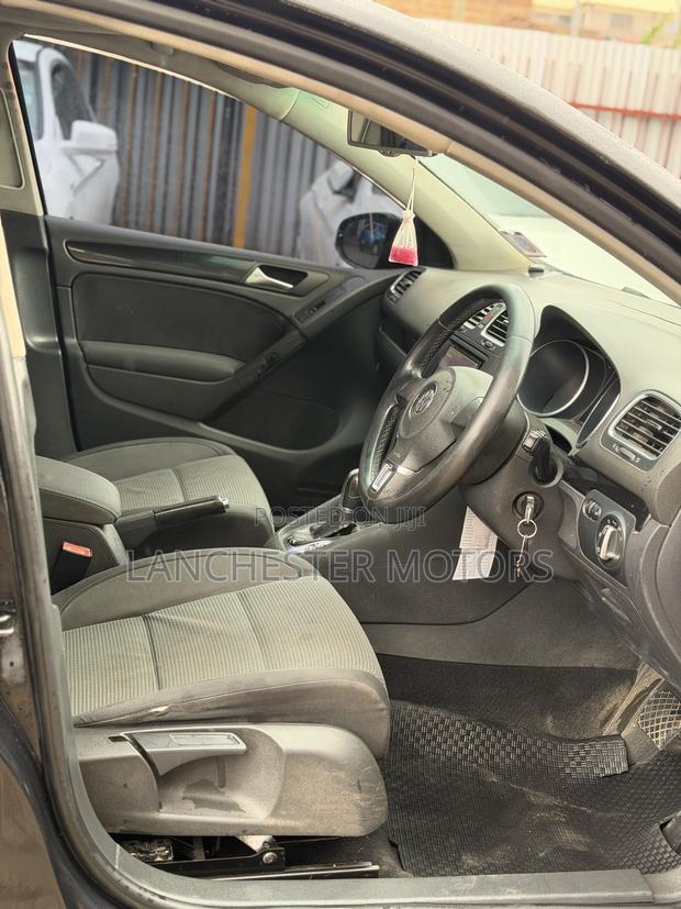 Volkswagen Golf 2012 Black