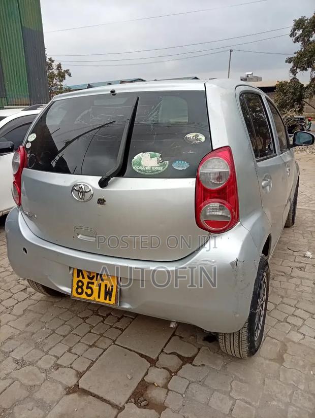 Toyota Passo 1.0 FWD 2012 Beige