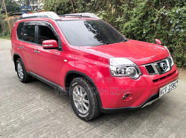 Nissan X-Trail 2012 Red